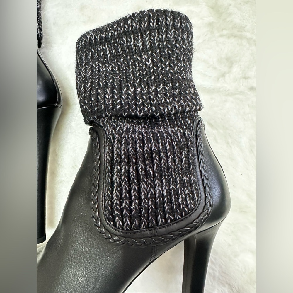 Gucci Black Heeled Boots with Knit Cuff - Picture 3 of 16
